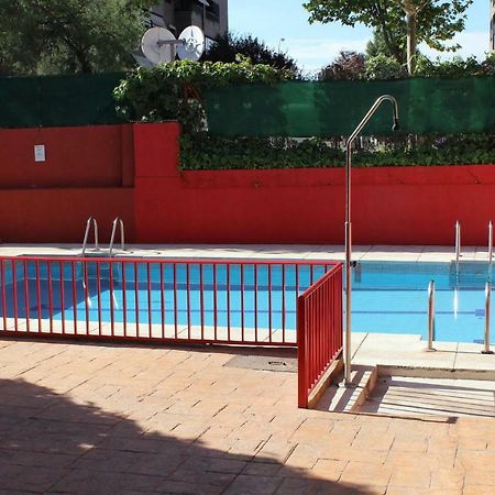 Ferienwohnung Vivienda Familiar Con Jardin Junto A Ifema Madrid Exterior foto