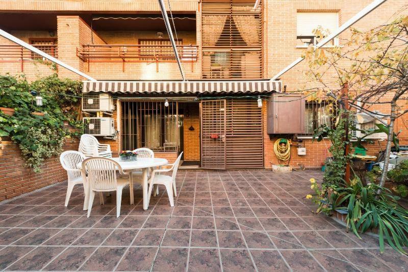Ferienwohnung Vivienda Familiar Con Jardin Junto A Ifema Madrid Exterior foto