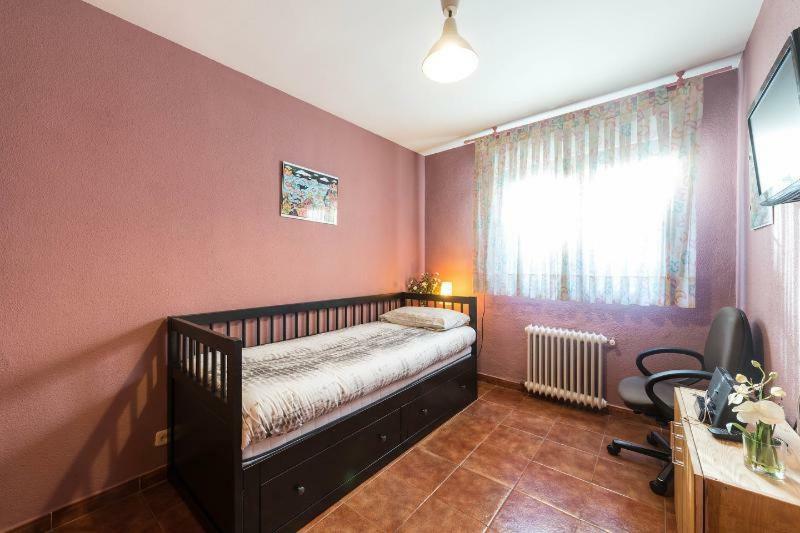 Ferienwohnung Vivienda Familiar Con Jardin Junto A Ifema Madrid Exterior foto