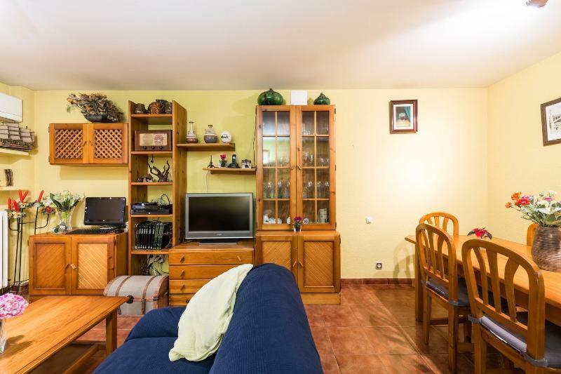 Ferienwohnung Vivienda Familiar Con Jardin Junto A Ifema Madrid Exterior foto