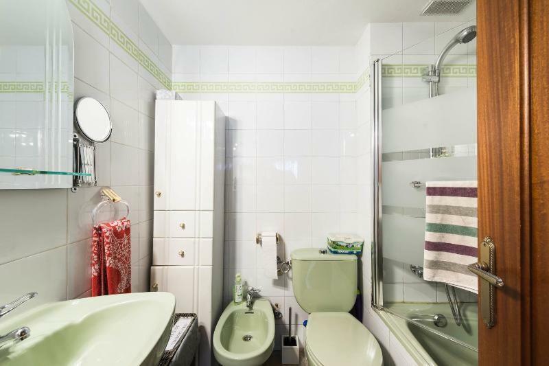 Ferienwohnung Vivienda Familiar Con Jardin Junto A Ifema Madrid Exterior foto