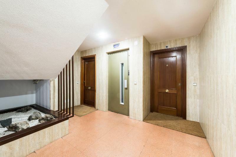 Ferienwohnung Vivienda Familiar Con Jardin Junto A Ifema Madrid Exterior foto