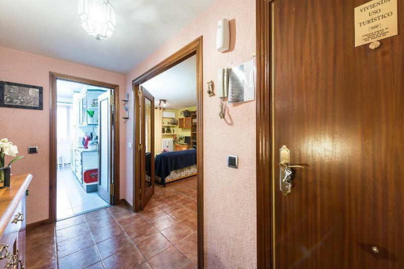 Ferienwohnung Vivienda Familiar Con Jardin Junto A Ifema Madrid Exterior foto